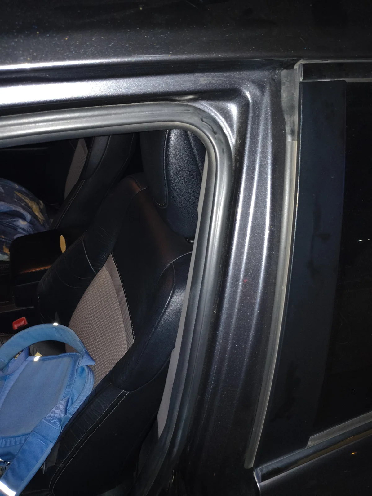vehicle door and lock area checked after a key problem, real company service photo 3